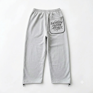 Conjunto Deportivo Unisex de Primera Calidad, Sudadera con Capucha y Pantalones Jogger, Tejido de Poliéster, con Parches Bordados y Diseño Personalizado - Product Image 5