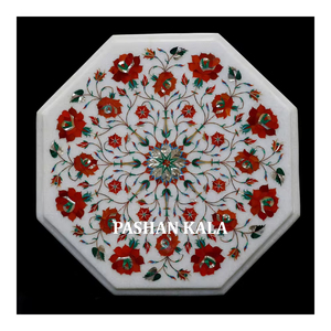 Très beau dessus de table en marbre blanc fait à la main de forme octogonale avec incrustation de fleurs pour le restaurant et la décoration intérieure - Product Image 2