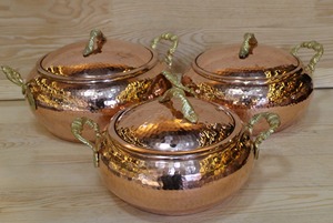Olla de Cobre Hecha a Mano con Diseño Vintage, Utensilios de Cocina de Metal Duradero, Acabado Martillado, Forma Redonda con Tapa - Product Image 5