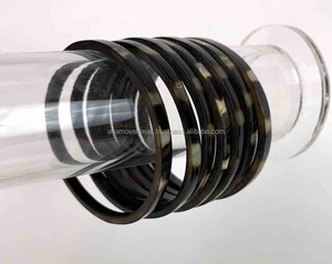 Bracelets en corne de buffle de créateur, bijoux ethniques faits à la main pour les acheteurs internationaux - Product Image 2