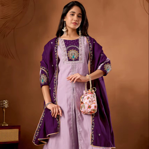 Ensemble Kurti Anarkali évasé avec Plazo et Dupatta, richement brodé – Tenue Indo-Occidentale pour le Marché International - Product Image 1
