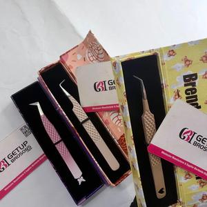 Pinzas para Pestañas de Acero Inoxidable con Punta de Fibra y Diseño de Mariposa en Degradado Rosa/Blanco/Nude, en Caja de Herramientas de Precisión - Product Image 4