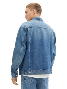Chaqueta vaquera azul claro de primavera para hombre, de ajuste holgado, personalizada OEM al por mayor, de alta calidad, ecológica, estilo casual urbano, con efecto desgastado, estilo vaquero. - Product Image 3