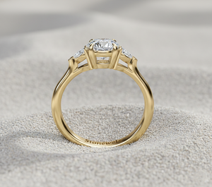 แหวนหมั้นเพชรทรงลูกแพร์สามเม็ดจาก Stonewels Cut Lab Grown Diamond ประดับเพชรข้าง ทอง 14K สไตล์วินเทจ พร้อมใบรับรอง ฝังแบบ Prong Set - Product Image 5