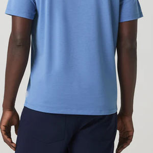 Camiseta elegante para hombre, para compradores al por mayor, ropa informal para exteriores con costuras de alta calidad para la colección de verano, diseño de color sólido. - Product Image 5