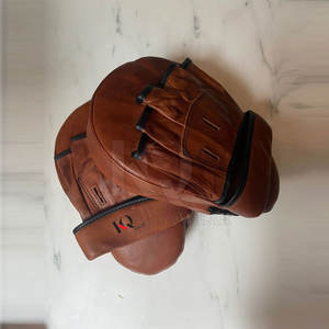 Guantes de Boxeo Profesionales de Cuero de Alta Calidad con Acolchado Extra Grueso y Agarre Seguro para Entrenamiento de Velocidad - Product Image 4