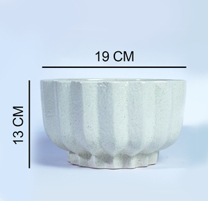 Stoneware <b>Ceramic</b> Japandi Eco-Friendly Tabletop <b>Vase</b> Matte White Scalloped Edge Minimalist Design 19cm X 13cm Exquisite Durable - Product Image 5