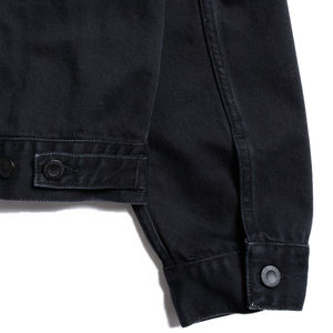 Chaqueta vaquera corta para mujer, color negro asfalto, lavado vintage personalizado, estilo urbano informal, fabricante OEM, MOQ bajo, 100% - Product Image 4