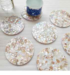 Sous-verre en nacre fait main sur mesure avec mosaïque de galets pour la décoration de table - Product Image 6
