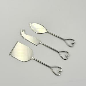 Productos en Oferta, Juego de 3 Utensilios para Queso de Acero Inoxidable con Diseño de Corazón en el Mango, al Precio Más Bajo en India, para Uso Doméstico y Hotelero - Product Image 4