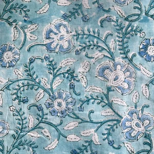 Tela de Algodón Estampada a Mano, Tela de Algodón Botánica con Estampado Jaipuri Hecho a Mano en India - Product Image 2