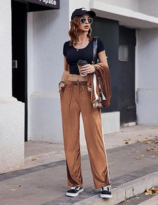 Wholesale Custom <b>Velvet</b> Sweatsuit <b>Women</b> Hoodie and Sweatpants Sets <b>Jogger</b> Zip up Hoodie Cotton Velour Tracksuit <b>Women</b> - Product Image 6