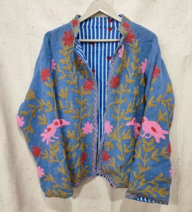 Abrigo de Primavera para Mujer, Tejido en Algodón, Bordado Floral, Manga Larga, Hecho a Mano, Color Azul - Product Image 1