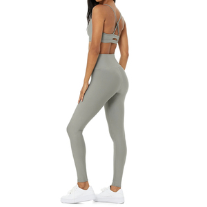 Conjunto de Yoga para Mujer de Moda, Diseño Nuevo y Elegante, Conjuntos de Yoga para Damas Disponibles a un Precio de Mercado Razonable - Product Image 3