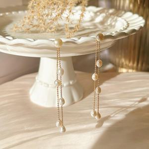 Dainty Pearl Drop <b>Earrings</b> Long Gold Tassel Threader <b>Earrings</b> Minimalist Wedding Jewelry Handmade Freshwater Pearl - Product Image 4