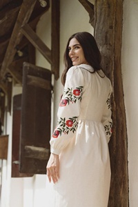Nuevo Vestido Maxi de Lino Blanco Elegante Bordado a Mano, Vestido Largo de Manga Larga con Bordado Floral Estilo Boho Chic de Inspiración Vintage para Mujer - Product Image 2