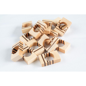 Anneaux de serviette en bois naturel véritable, faits à la main, porte-serviettes en bois naturel, anneaux de serviette papillon dorés pour mariage et Noël - Product Image 4