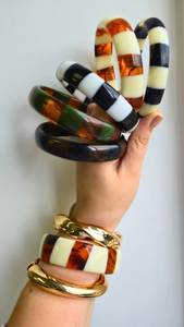 กำไลข้อมือเรซิ่นทำมือ น้ำหนักเบา แฟชั่นเครื่องประดับข้อมือสำหรับผู้หญิง สวมใส่ได้ทุกวัน ของขวัญสำหรับงานปาร์ตี้ ของที่ระลึก ของชำร่วย - Product Image 2