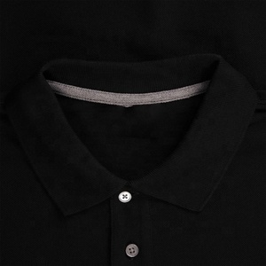 เสื้อโปโลสีดำใส่สบายใส่ได้ทั้งชายและหญิงปรับแต่งโลโก้แบรนด์ของคุณได้ผ้าถักแบบนุ่มระบายอากาศได้ดีสไตล์ลำลองสีพื้น - Product Image 3