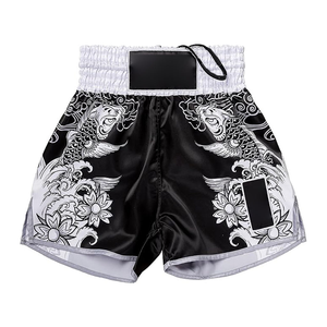 Pantalones Cortos de Muay Thai Personalizados de Tela Satinada para Hombre, Pantalones Cortos de Entrenamiento de Kickboxing con Impresión por Sublimación y Logotipo Personalizado - Product Image 3