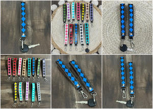 Nouveau porte-clés de poignet en cuir de vachette à carreaux vintage de qualité supérieure, personnalisé, tendance et durable, avec dragonne et cordon. - Product Image 3