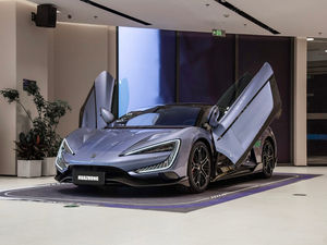 Nouvelle voiture électrique BYD Yangwang U9 2024, voiture de sport, supercar, voiture électrique BYD, berline, nouvelle Yangwang U9 - Product Image 3