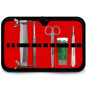 Juego de 5 Pinzas para Recortar Orejas de Perro Pitbull con Estuche / Herramientas de Peluquería Canina, Instrumentos Veterinarios - Product Image 1