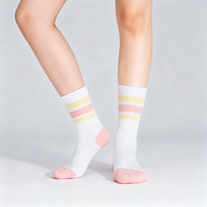 Chaussettes de yoga et de pilates antidérapantes et respirantes, faible MOQ pour l'été - Product Image 2
