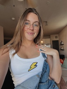 เสื้อกล้ามปักลายมือประดับลูกปัดสำหรับผู้หญิง เสื้อกล้ามดีไซน์เนอร์สำหรับผู้หญิงพร้อมงานปักลูกปัด - Product Image 4