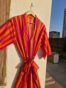 Peignoir en coton rayé pour femme, style kimono bohème, robe de plage légère, tenue décontractée, robe portefeuille pour l'été - Product Image 3