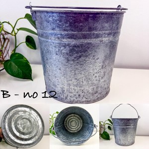 Elegante Cubo Metálico para Almacenamiento en el Hogar y Uso Decorativo - Product Image 5