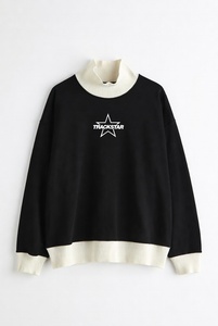 Sudadera Oversize de Cuello Alto para Mujer, Gris y Negro con Bloques de Color, Bordado Trackstar, Forro Polar Pesado - Product Image 3