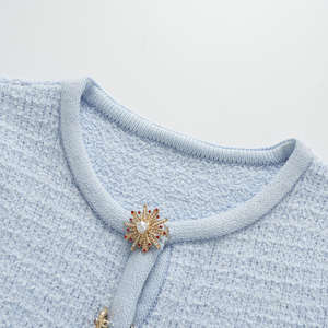 Elegante Vestido Polo de Golf y Tenis para Mujer - Bordes a Rayas en Contraste - Vestido Deportivo Transpirable de Verano con Logotipo Personalizado - Product Image 3