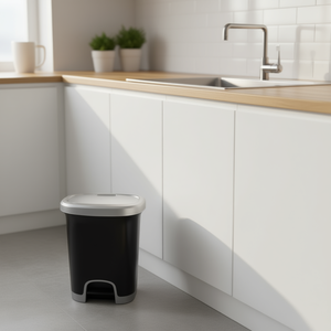 CUBO PEDAL 27L, Contenedor de Basura Negro con Tapa Plateada - Product Image 2