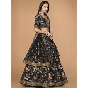 Lehenga choli ผ้าไหมพร้อมเสื้อผู้หญิงปักเลื่อมสีดำน่ารัก - Product Image 6