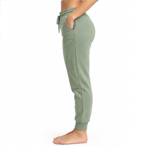 <b>Women</b> <b>Fleece</b> Gym <b>Joggers</b> Relaxed Fit Workout Trousers Custom OEM ODM Activewear Wholesale Clothing Manufacturer Bulk Supplier - Product Image 4