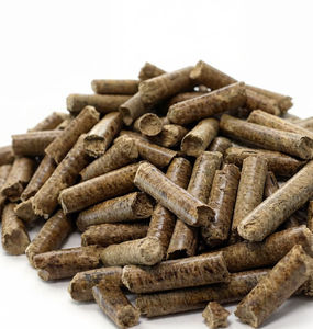 Granulés de bois de pin durables de qualité supérieure, faible teneur en cendres (0,5 %), haute énergie calorifique pour le chauffage domestique, les chaudières et l'industrie - Product Image 1