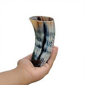 Gobelet en corne de buffle naturelle polie, durable, de taille personnalisée, écologique, fait main, pour articles promotionnels et cadeaux - Product Image 1