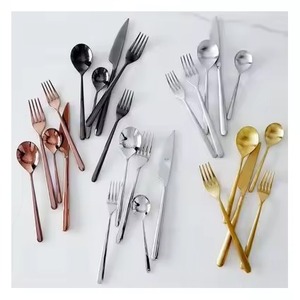 Ensemble de couverts en métal poli miroir élégant pour la cuisine à domicile et la table à manger contemporaine - Product Image 1