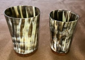 Mug en corne de style ancien - Product Image 3