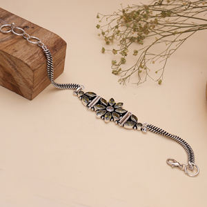 Bracelet en laiton oxydé argenté avec perles et pierre précieuse verte en quartz, motif floral vintage, pour femme, cadeau de fête - Product Image 4