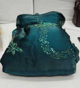 Tissu en Soie Bicolore Brodé de Sequins pour Vêtements Ethniques, Sarees, Lehengas, Costumes, Kurtis – Matière de Créateur en Gros - Product Image 6