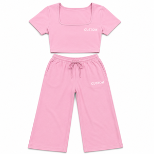Ensemble de sport deux pièces pour femme : Haut athlétique ajusté à col carré et pantalon large décontracté avec cordon de serrage à la taille, personnalisable avec logo, tenue de sport - Product Image 3