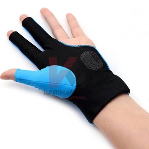 Gants de billard légers pour le billard américain, trois doigts, glisse fluide, ajustement parfait, vente en gros OEM - Product Image 1