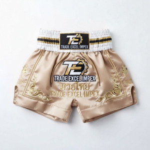 Shorts de Muay Thai sur mesure, nouveau style, couleur unie sur le devant, écologiques, respirants, séchage rapide, taille élastique, fabriqués au Pakistan pour hommes - Product Image 4