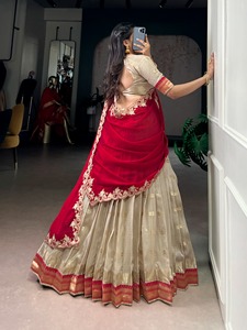 Lehenga Choli Paithani de Tela Suave con Trabajo de Tejido Kota Zari - Color Blanco Hueso - Product Image 4