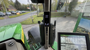 Nouveau tracteur agricole John Deere T-R-A-K-T-O-R 7R350 - Product Image 6