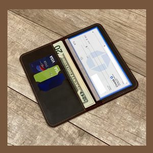 Funda para Chequera de Cuero Liso con Logotipo Grabado, Fundas para Chequera de Cuero Genuino con 2 Bolsillos, Porta Cheques Impermeable - Product Image 1