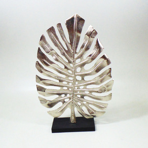 Sculpture abstraite en aluminium artisanale de qualité supérieure, artisanat métallique décoratif moderne, figurine de table pour salon - Product Image 5