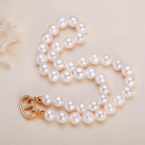 สร้อยคอมุกอะโกย่าทรงกลม 5-6 มม. น้ำทะเล รุ่น Starry Sky ทอง 18K Tendre - Product Image 3